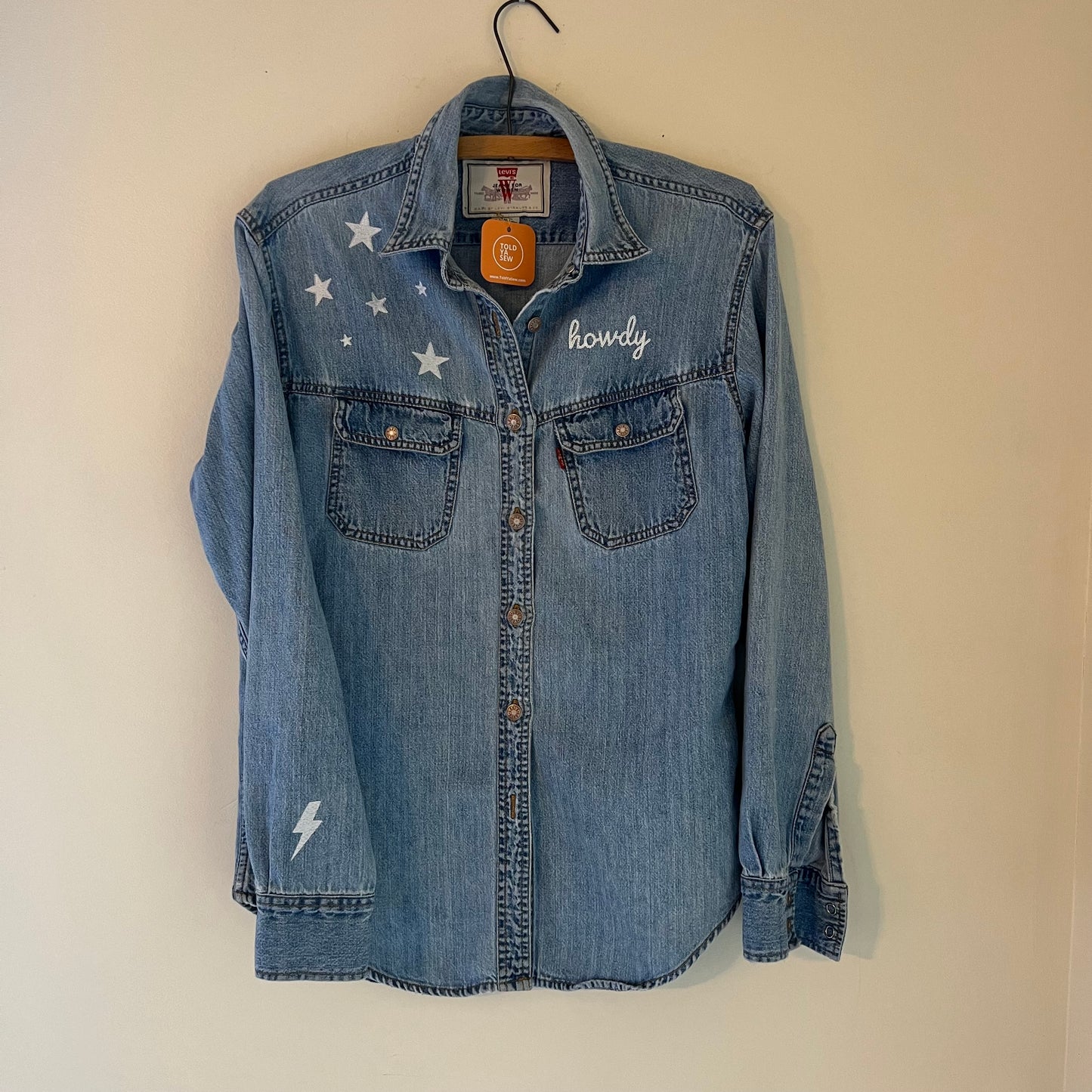 TOLD YA SEW LEVI's "HOWDY" EMBROIDERED DENIM SHIRT