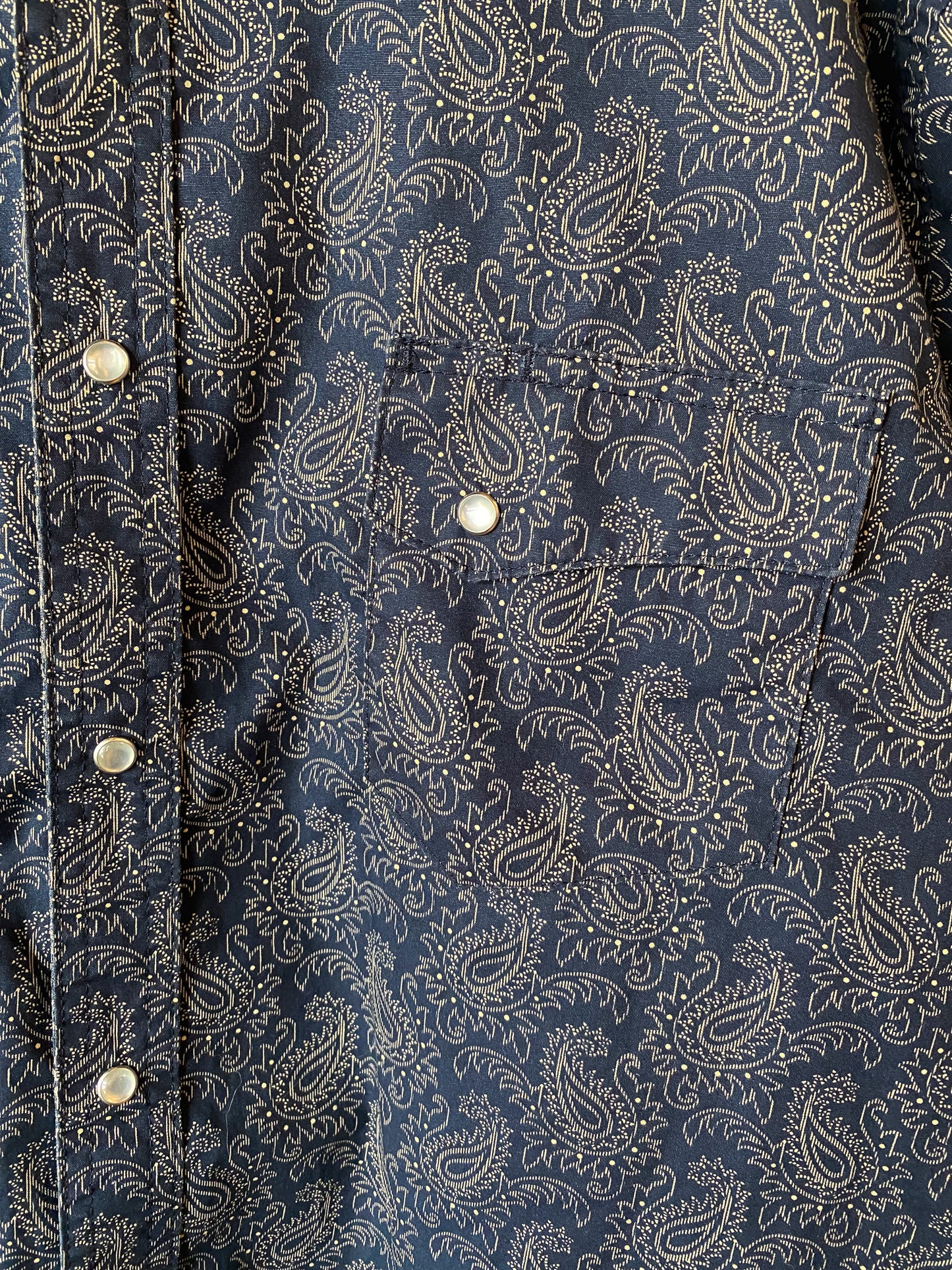 WRANGLER PAISLEY PEARL SNAP BUTTON DOWN SHIRT