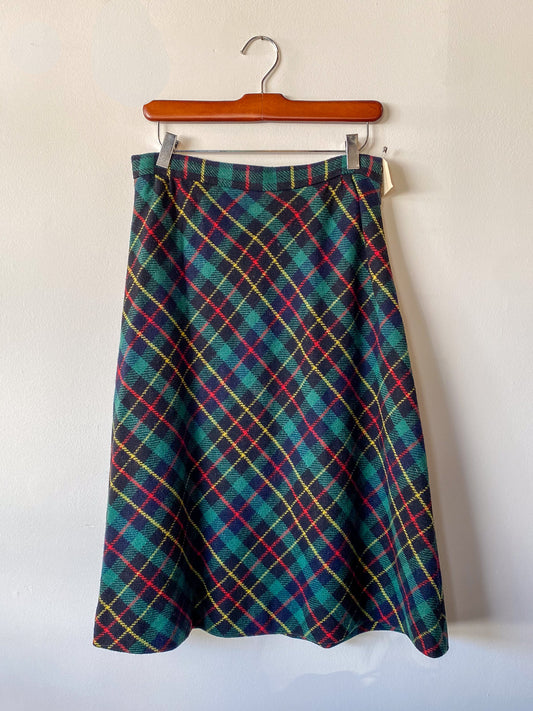 VINTAGE POINT OF VIEW TARTAN PLAID WOOL CIRCLE SKIRT