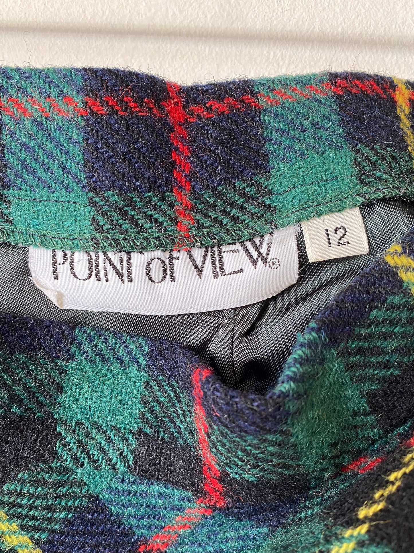 VINTAGE POINT OF VIEW TARTAN PLAID WOOL CIRCLE SKIRT