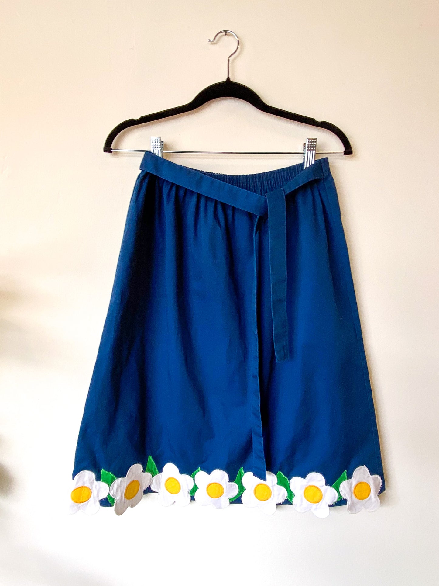 VINTAGE DAISY TRIM MIDI SKIRT