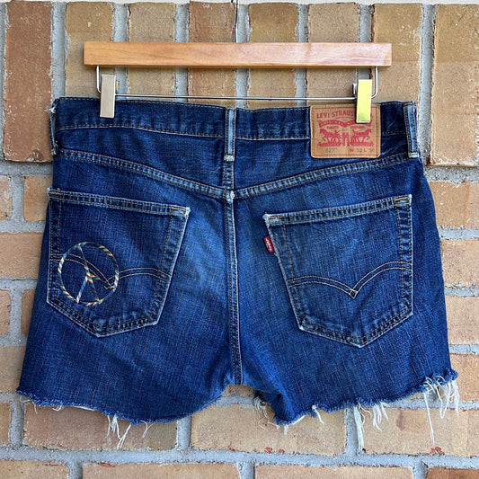 TOLD YA SEW LEVIS DENIM CUT-OFF SHORTS