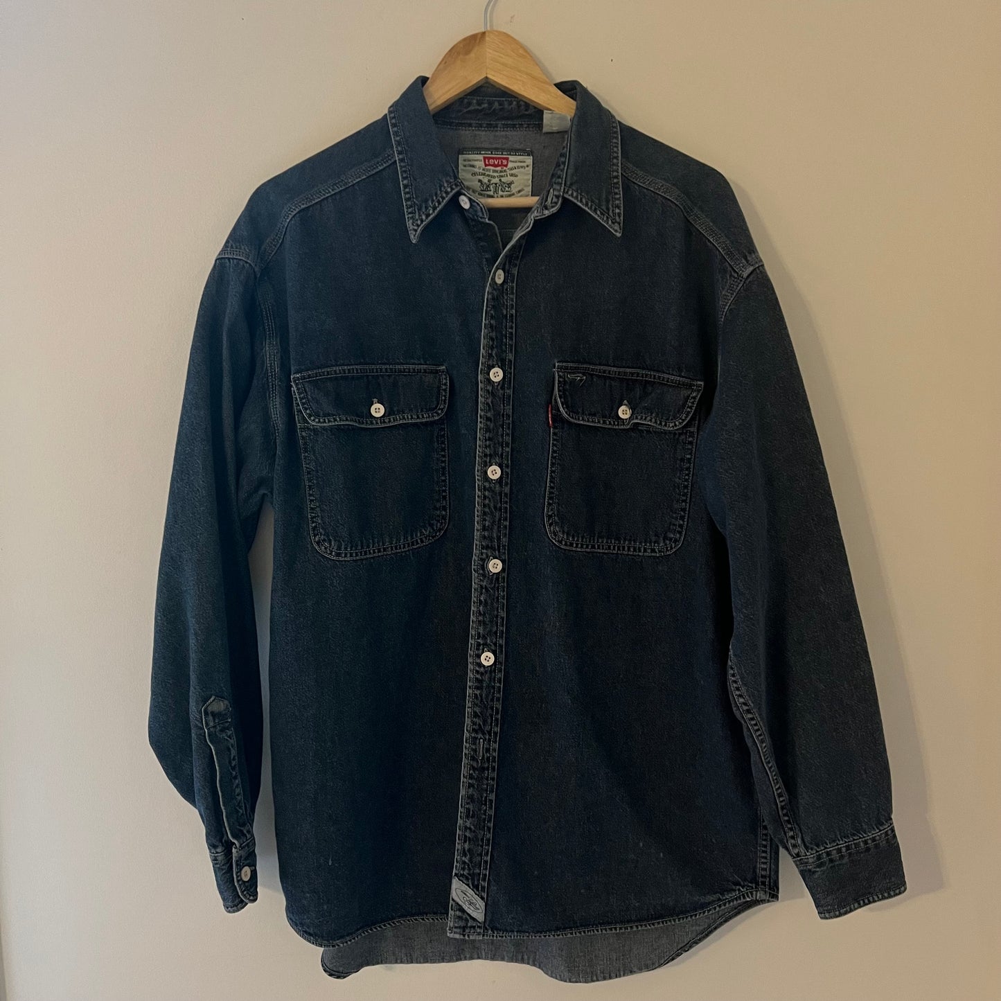 VINTAGE LEVI'S DENIM MENS SHIRT