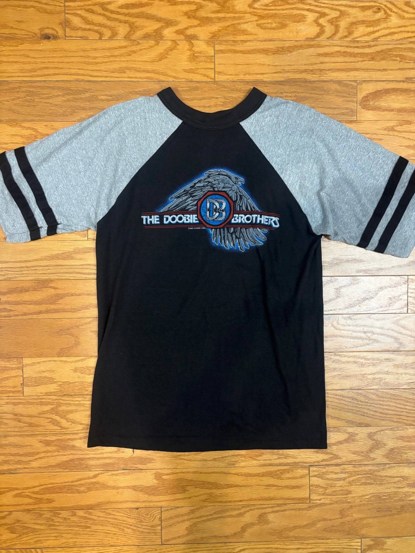 DOOBIE BROTHERS DEADSTOCK 1982 FAREWELL TOUR RAGLAN