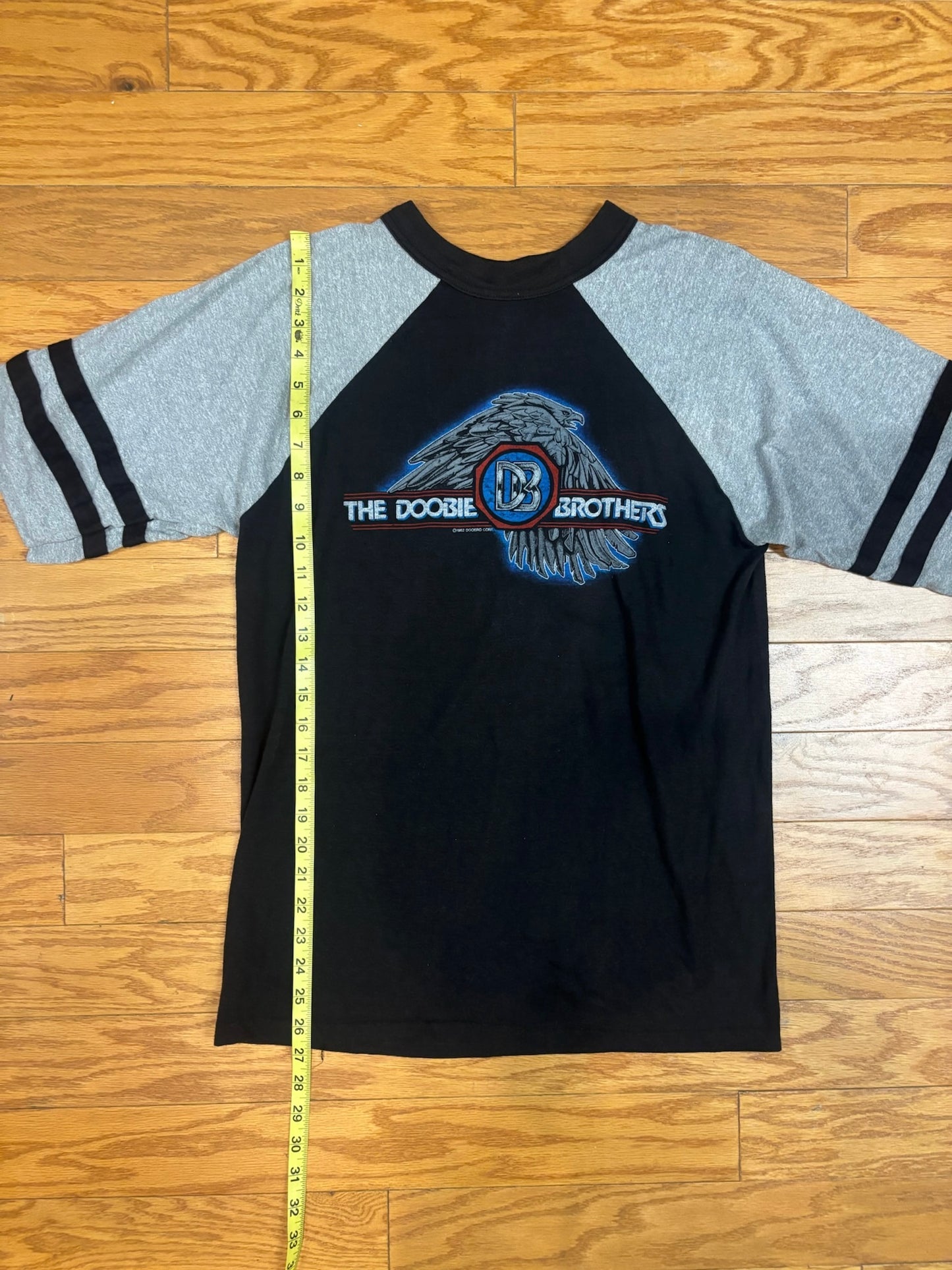 DOOBIE BROTHERS DEADSTOCK 1982 FAREWELL TOUR RAGLAN