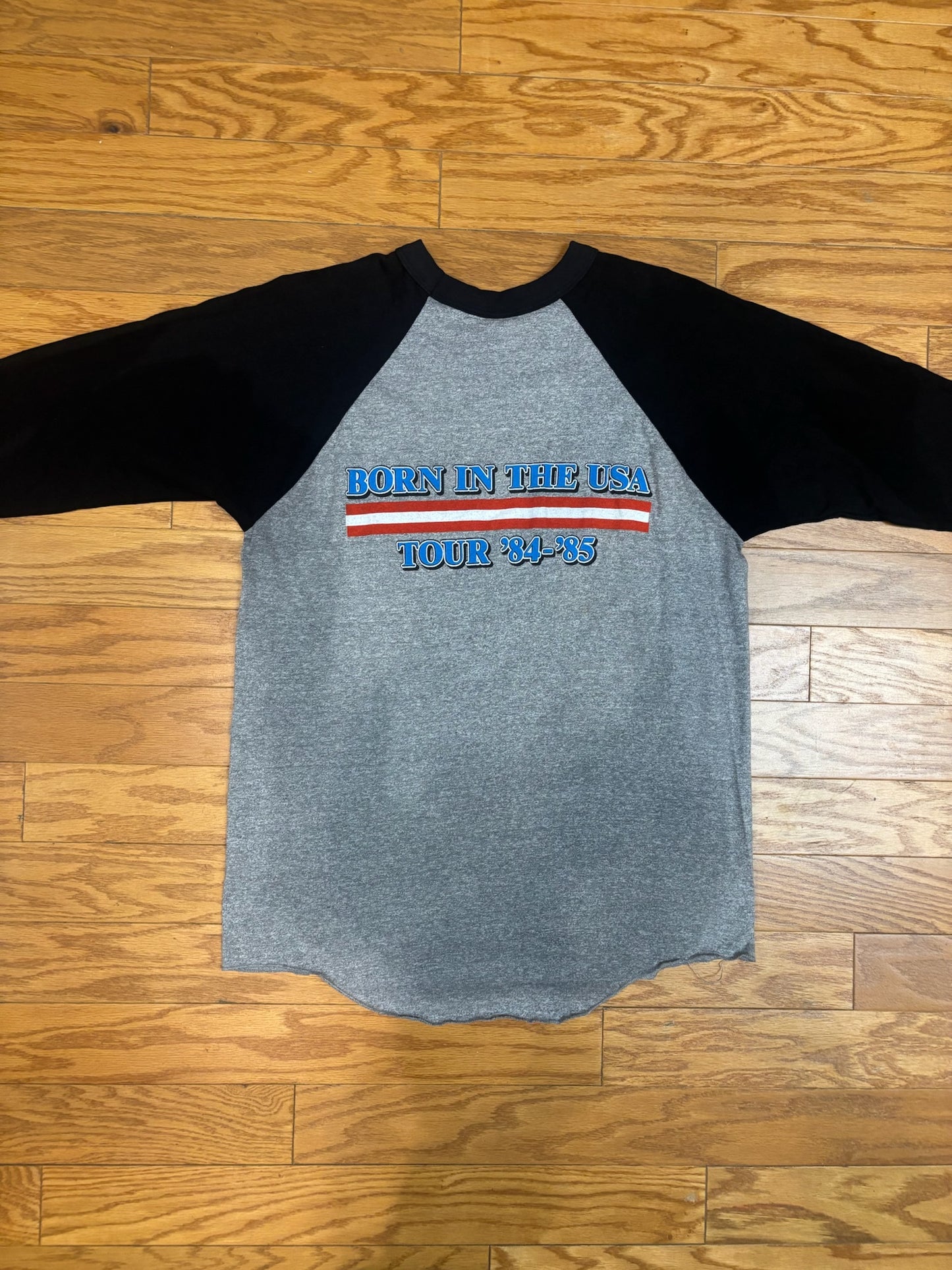 BRUCE SPRINGSTEEN DEADSTOCK VINTAGE BORN IN THE USA 1984/85 TOUR RAGLAN (1 of 2)