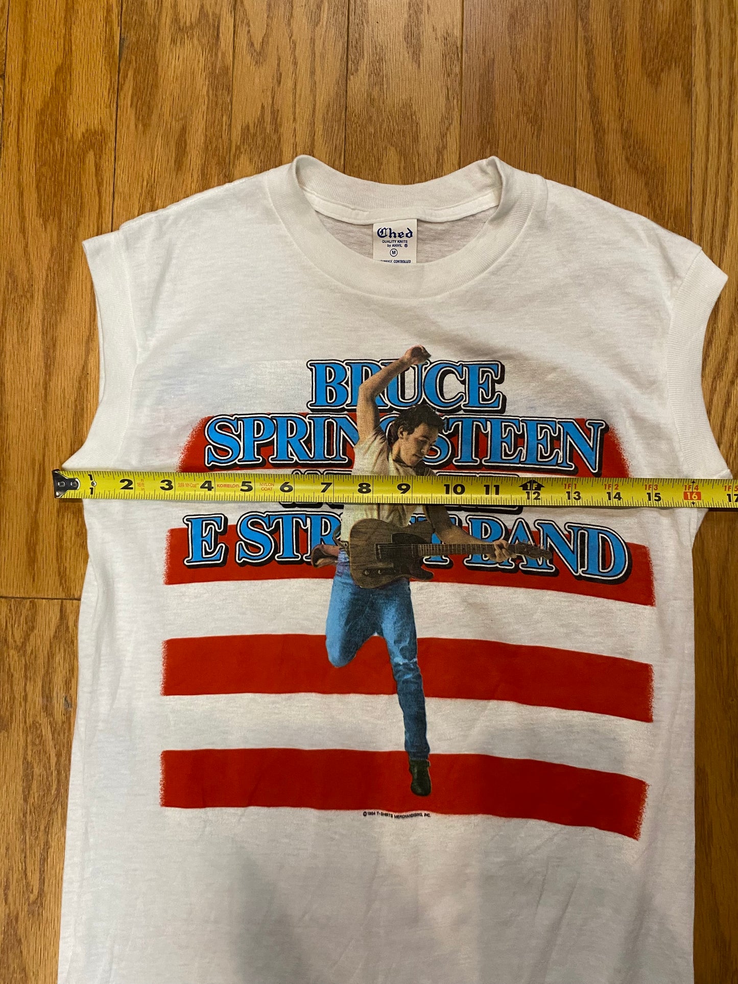 BRUCE SPRINGSTEEN DEADSTOCK VINTAGE BORN IN THE USA 1984 SLEEVELESS TOUR TEE