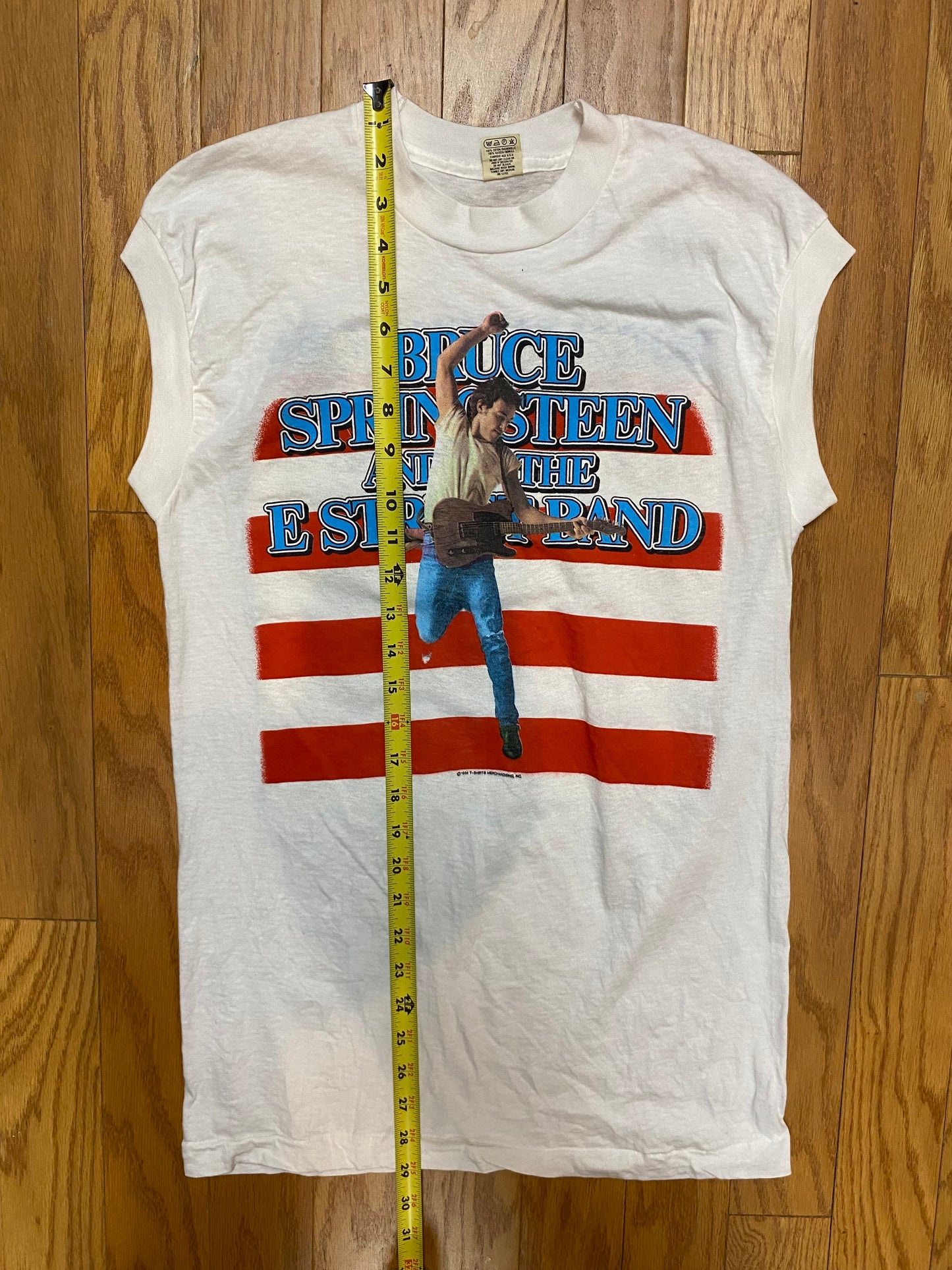 BRUCE SPRINGSTEEN DEADSTOCK VINTAGE BORN IN THE USA 1984 SLEEVELESS TOUR TEE