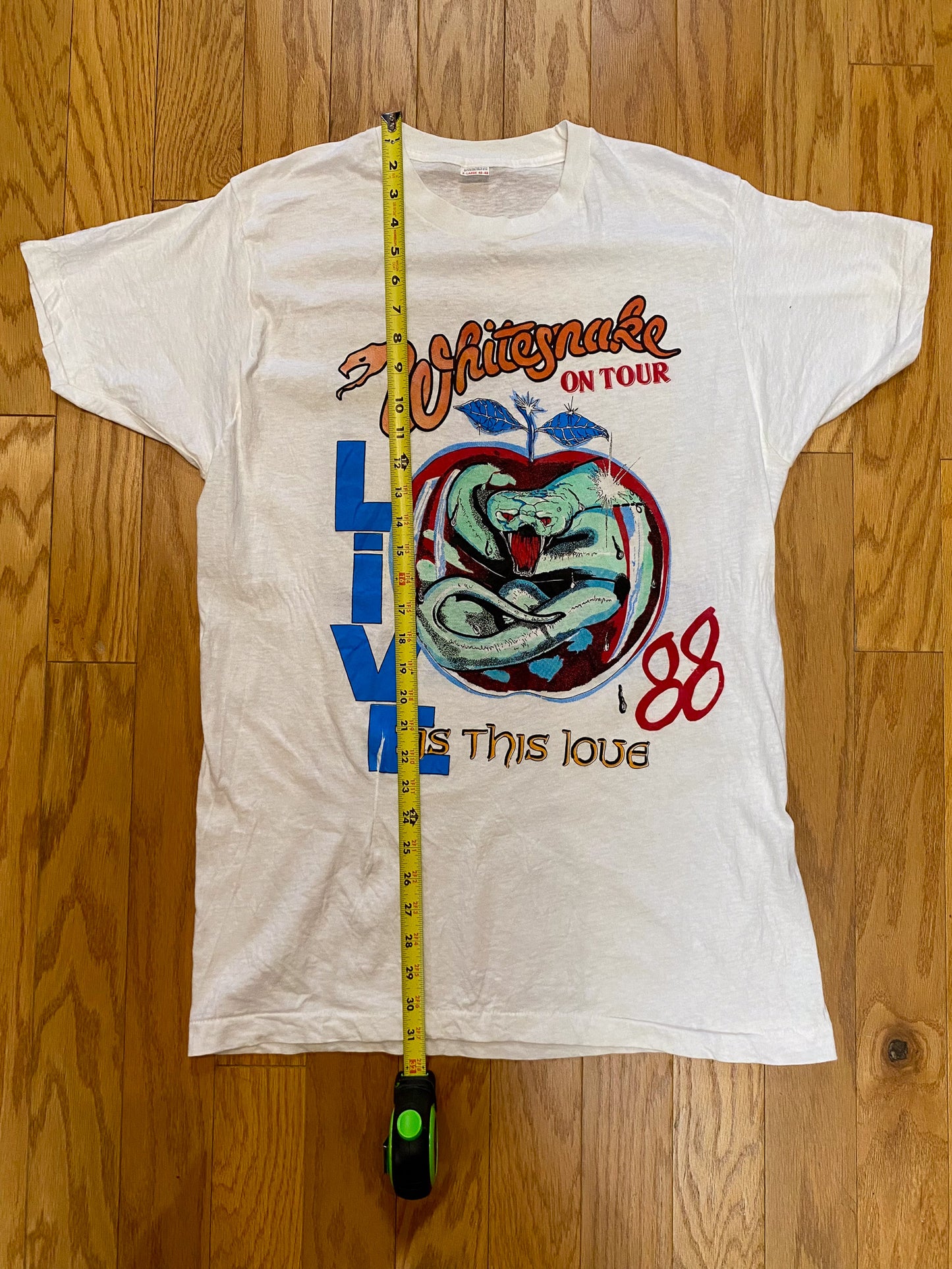 WHITESNAKE VINTAGE DEADSTOCK 1988 IS THIS LOVE TOUR TEE