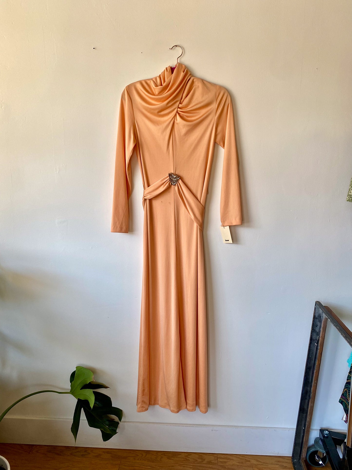 VINTAGE PEACH 70'S DISCO GOWN