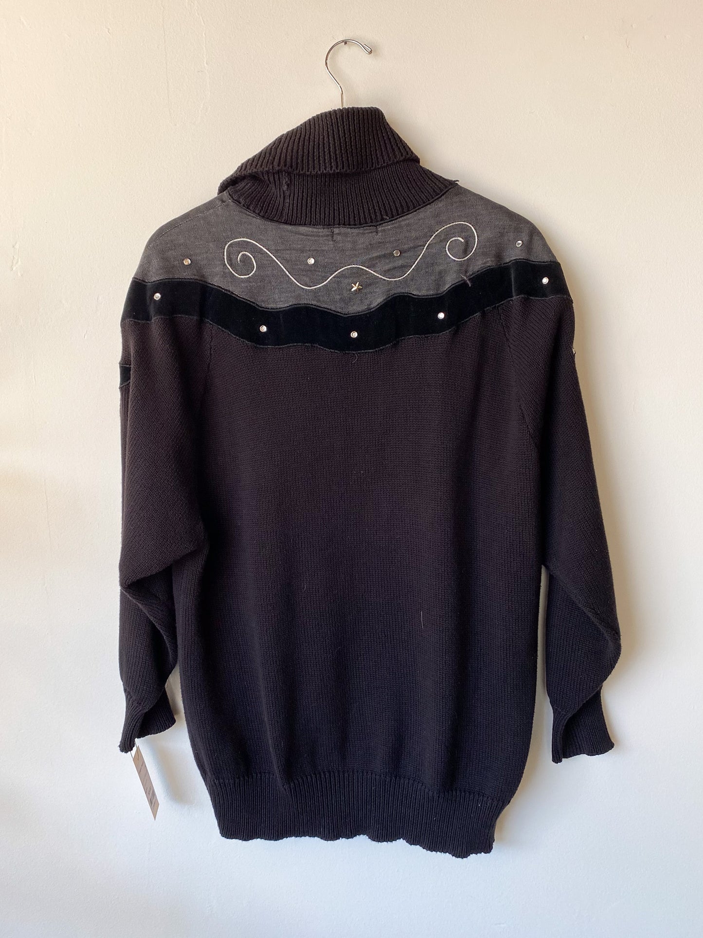 VINTAGE 90'S EMBELLISHED TURTLE SWEATER