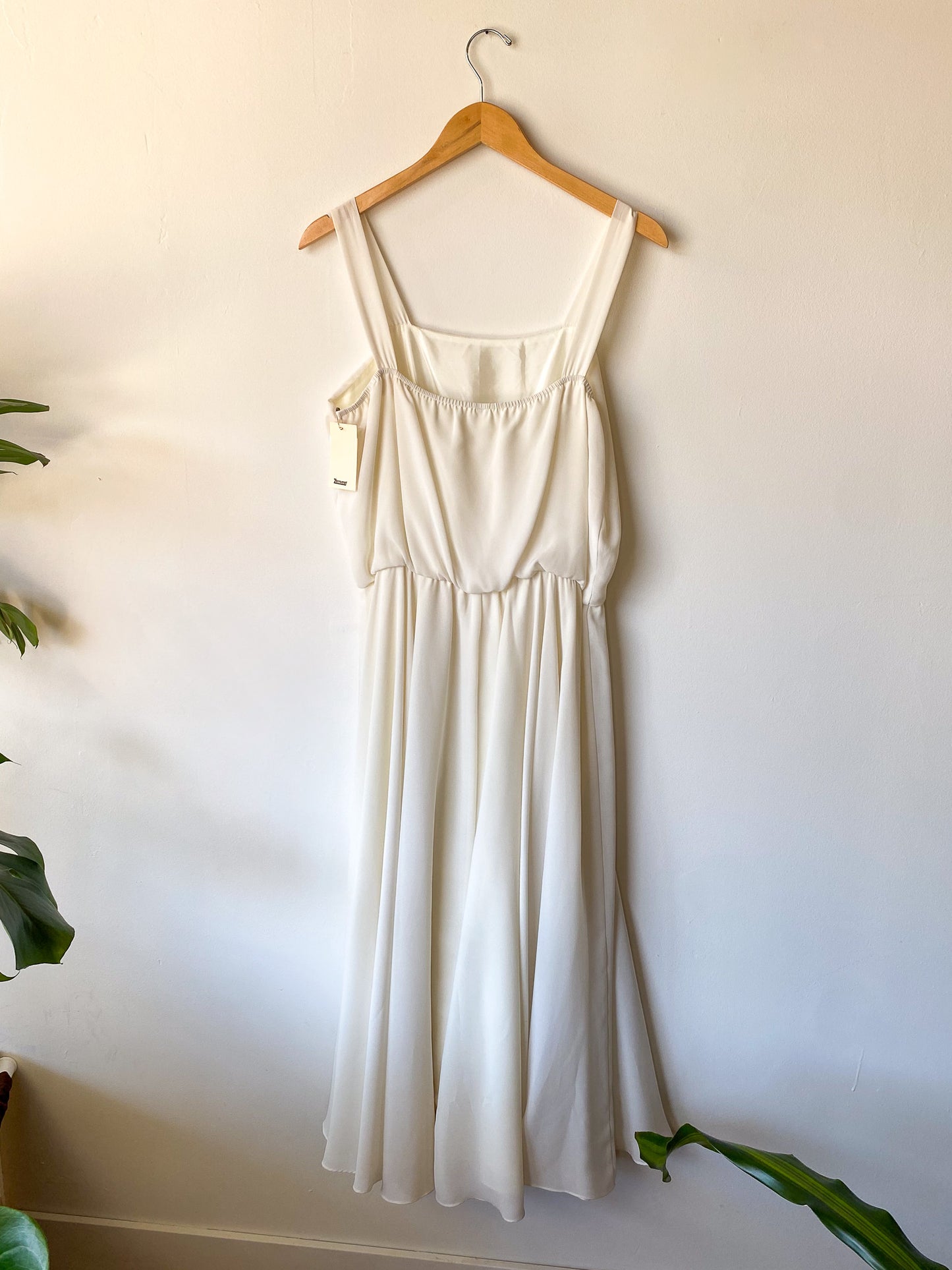 VINTAGE IVORY CHIFFON DANCE DRESS