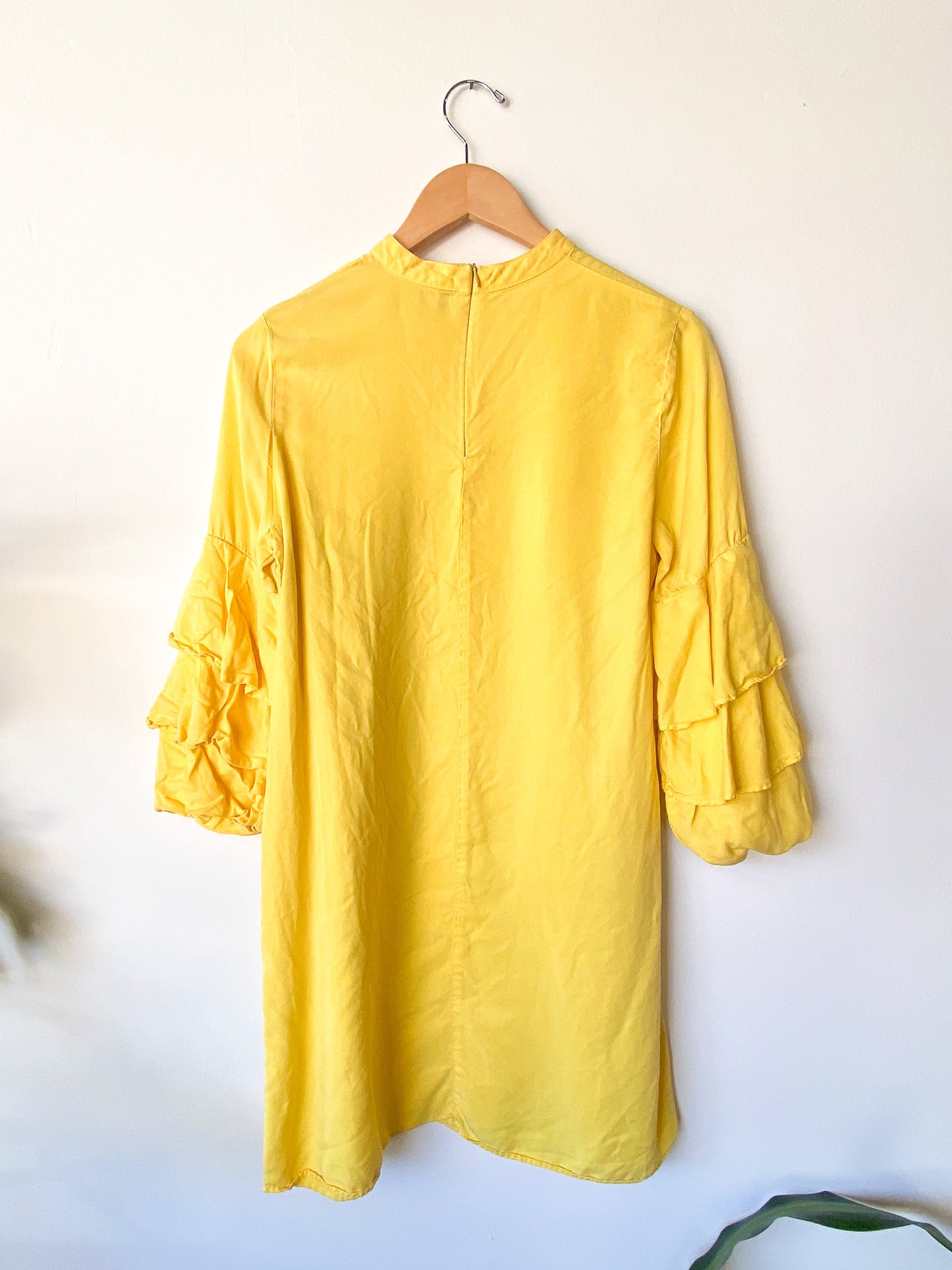 ZARA BASIC COLLECTION YELLOW TRAPEZE DRESS