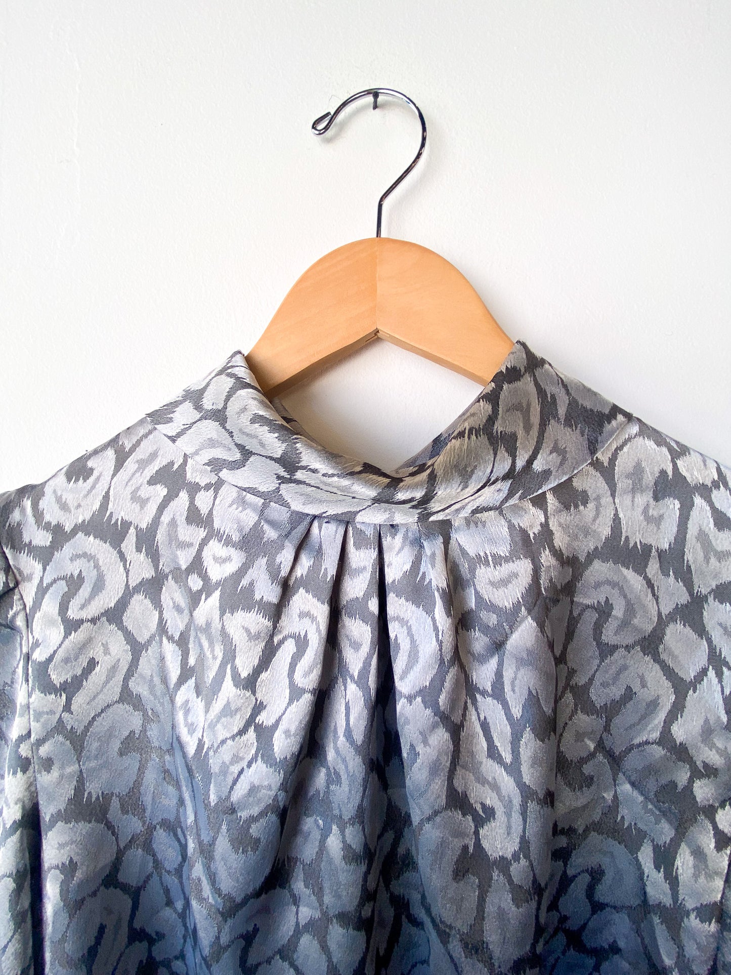 VINTAGE HOT STUFF 80'S SILVER METALLIC BLOUSE